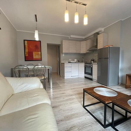 Apartament Przy Cieplickich Tezniach Jelenia Gora Dış mekan fotoğraf