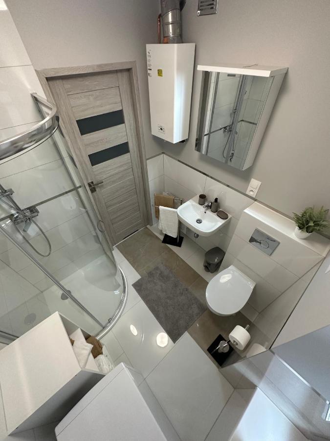 Apartament Przy Cieplickich Tezniach Jelenia Gora Dış mekan fotoğraf