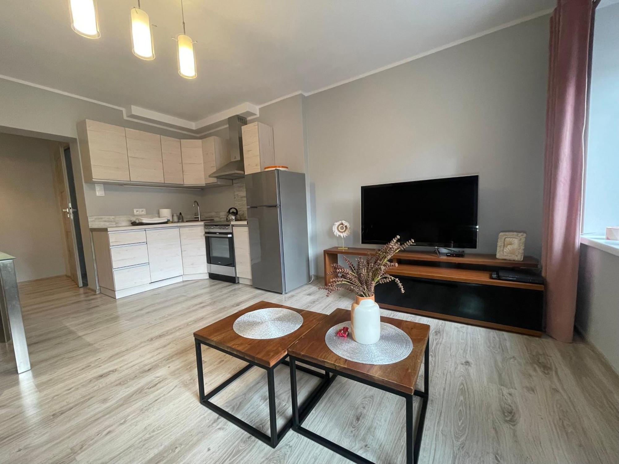 Apartament Przy Cieplickich Tezniach Jelenia Gora Dış mekan fotoğraf