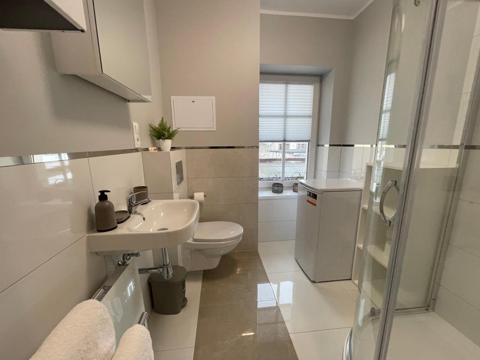 Apartament Przy Cieplickich Tezniach Jelenia Gora Dış mekan fotoğraf